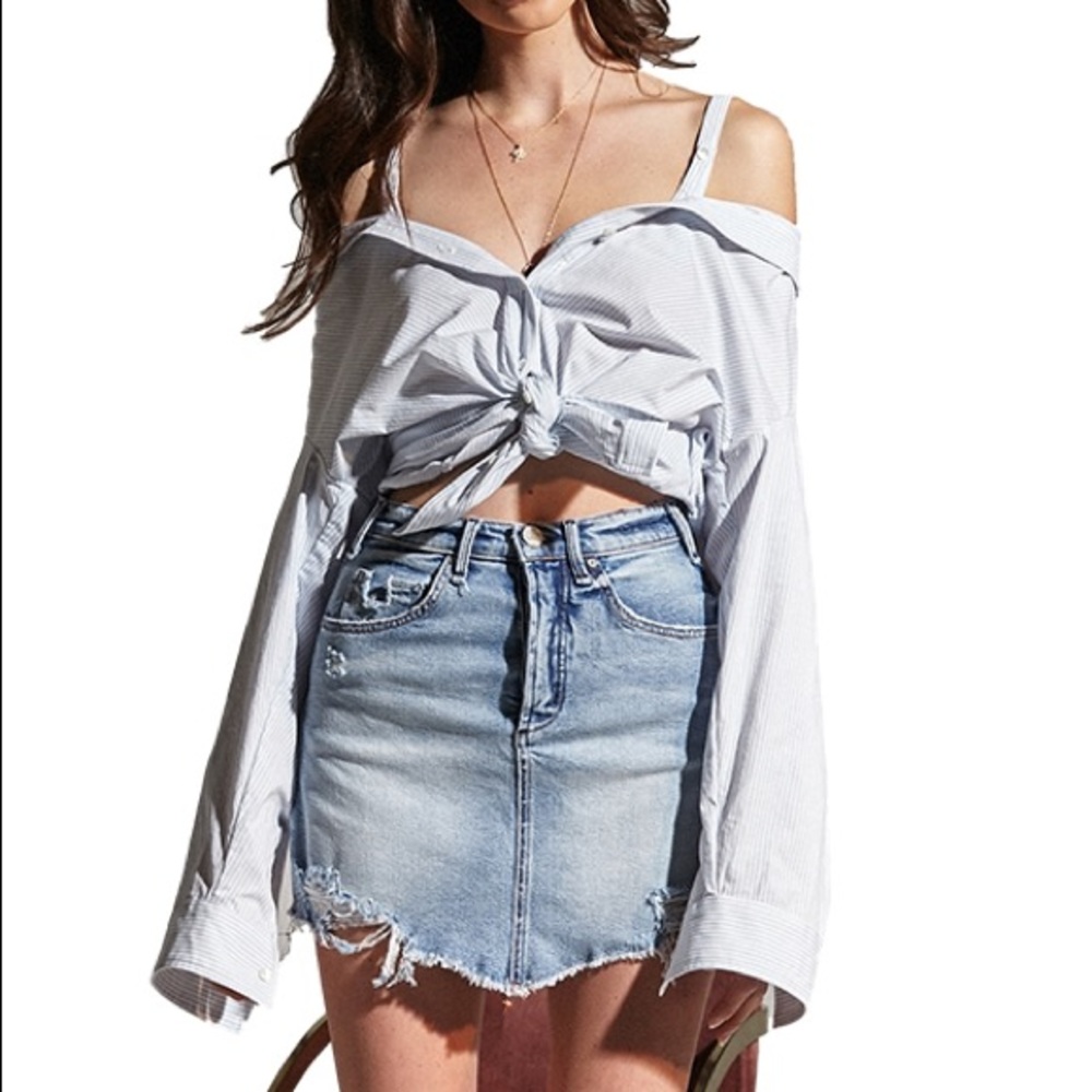 Women’s Off-Shoulder Tie-Front Top in Light Blue